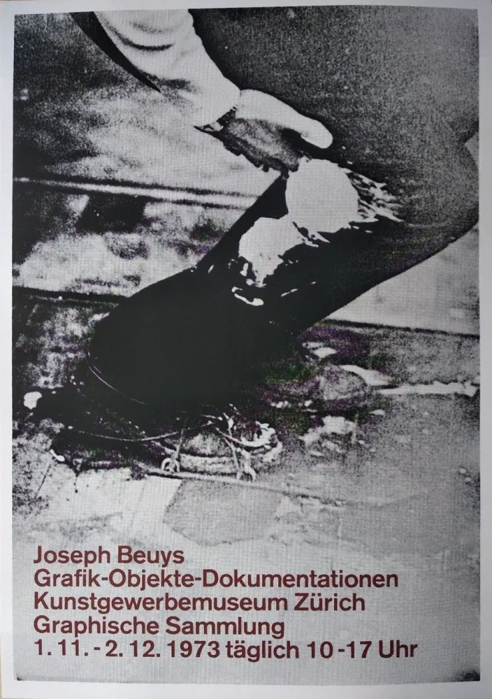 Zeefdruk Beuys - „Joseph Beuys. Grafik-Objekte-Dokumentationen. Kunstgewerbemuseum Zürich. Graphische Sammlung. 1.11.-  2.12.1973 täglich 10-17 Uhr“.