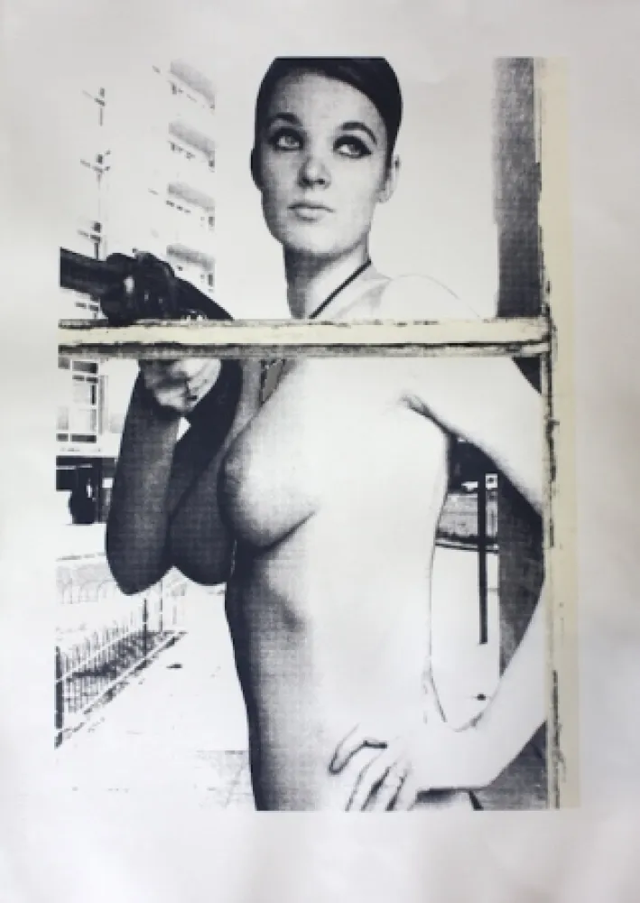 Zeefdruk Hardacre - You Can't Get a Man with a Gun