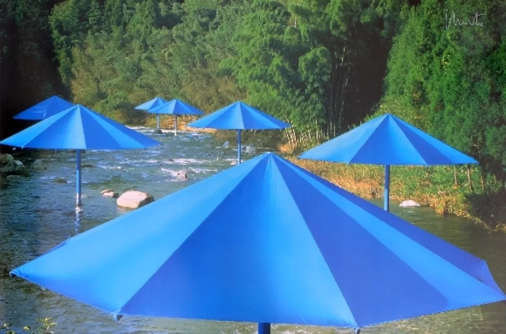 Fotografie Christo & Jeanne-Claude - The Umbrellas, Ibaraki, Japan