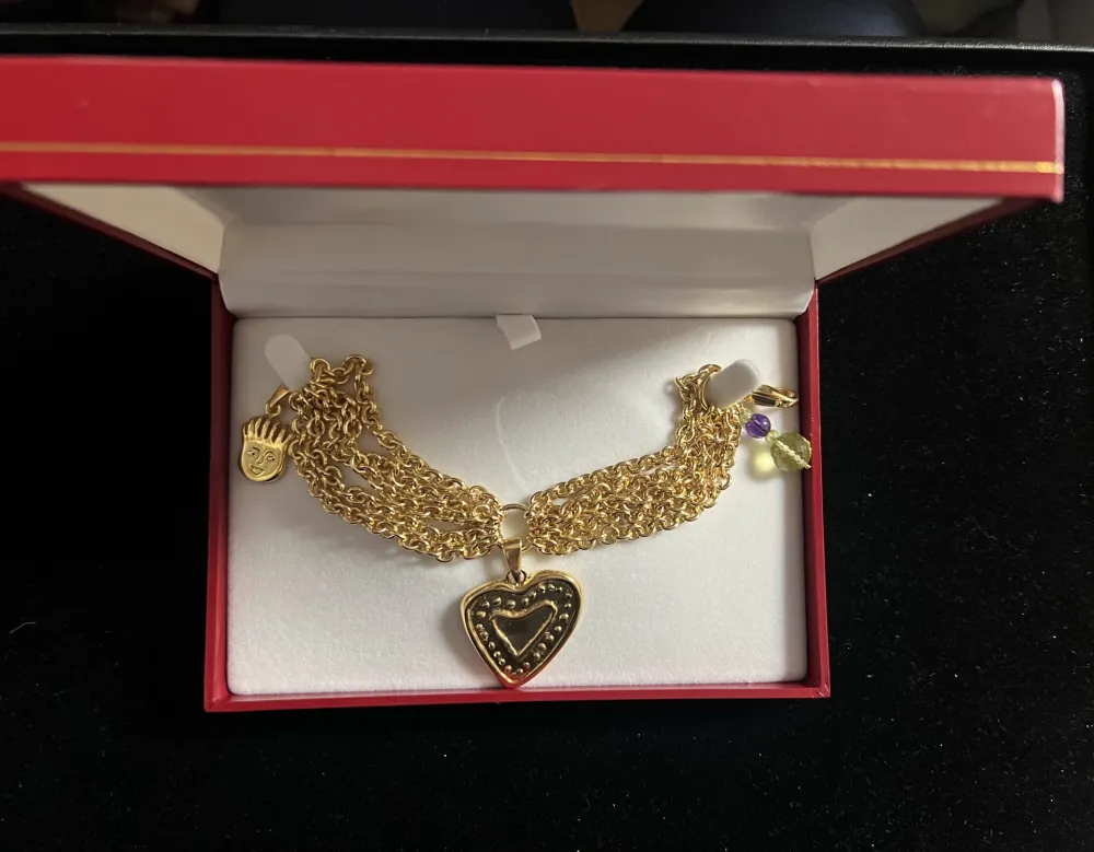 Multiple Corneille - Bracelet signé avec charms et pampilles - 1999 - Bijou d'artiste