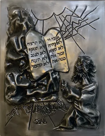 Reliëf Dali - Ten Commandments