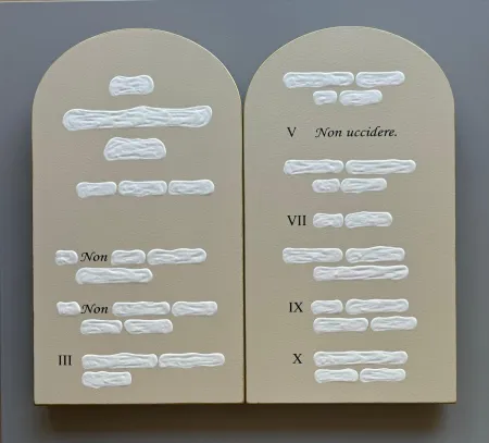 Reliëf Isgrò - Tavole della legge