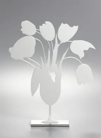 Geen Techniek Sultan - White tulips and vase, April 4, (Sculpture)
