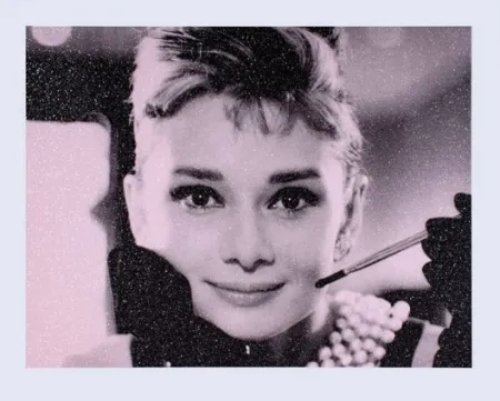 Zeefdruk Young - Audrey Hepburn