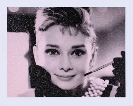Zeefdruk Young - Audrey Hepburn